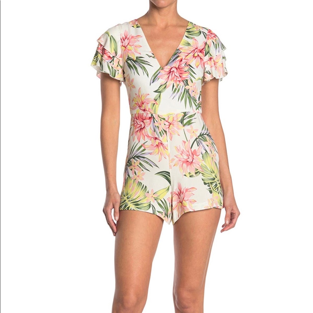 Macall Ruffle Short Sleeve Romper In Hibfloral Size 6